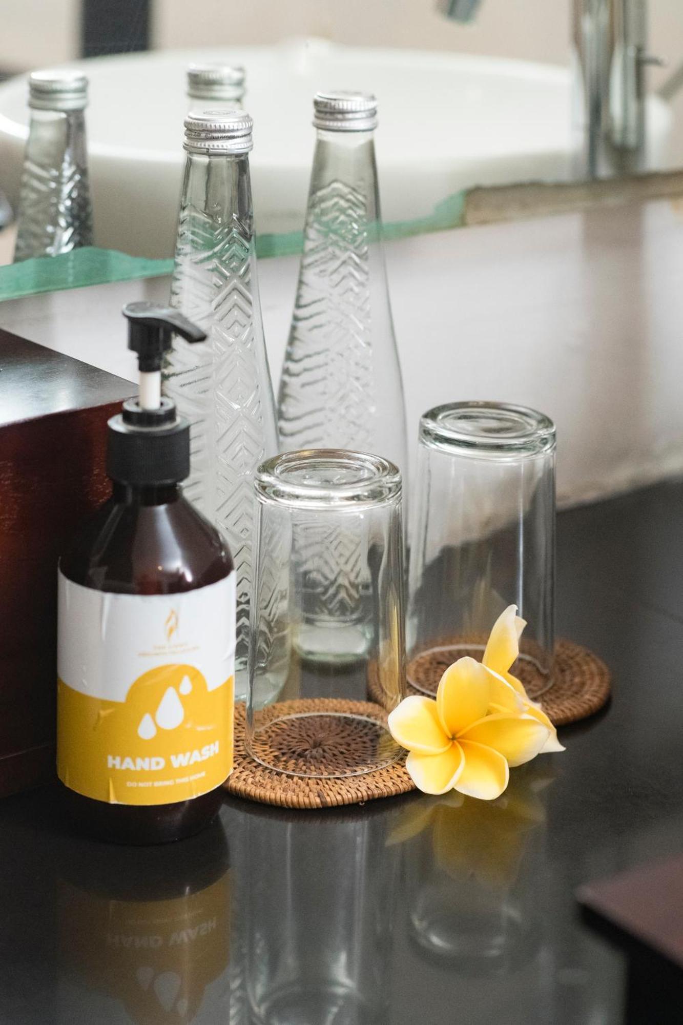 The Light Exclusive Villas And Spa - Chse Certified Seminyak Kültér fotó